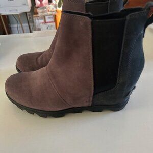 Women's Sorel Boots sz 8.5